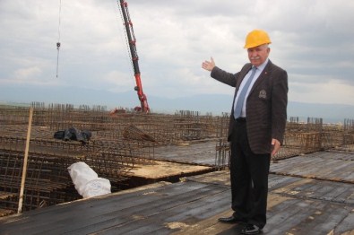 İslami İlimler Akademisi Külliyesi Hızla Yükseliyor