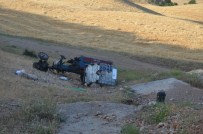 ÇAPA MOTORU - Kahta'da Çapa Motoru Devrildi Açıklaması 1 Ölü, 1 Yaralı