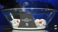 EREN DERDIYOK - Süper Lig'den 18 Yabancı Oyuncu EURO 2016'Da Sahne Alacak