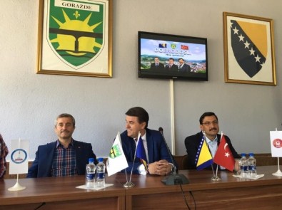 Türk Dünyası Yerel Yöneticileri Avrasya Zirvesinde Buluştu