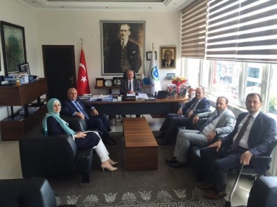 AK Parti Tekirdağ İl Teşkilatından CHP'li Büyükşehire Ziyaret