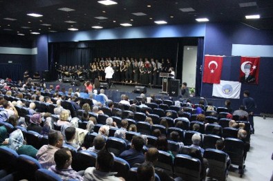 Belediye Korosundan Türk Halk Müziği Konseri