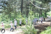 SAKLAMBAÇ - Dereceye Giren Öğrenciler Kampa Katıldı