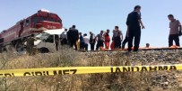YOLCU TRENİ - Elazığ'da Tren Faciası Açıklaması 9 Ölü !