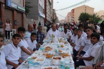 GAFFAR OKKAN - Es Ağrılılar Derneği'nden Her Hafta Bin Kişiye İftar Yemeği