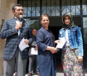 Kızılay'dan Başarılı Öğrencilere Ödül