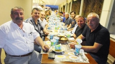 Körfezdeki Çorumlular İftarda Buluştu