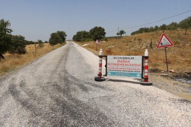 Salihli'de Gurup Yola 47 Kilometre Asfalt