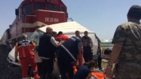 YOLCU TRENİ - Tren Minibüse Çarptı Açıklaması 7 Ölü