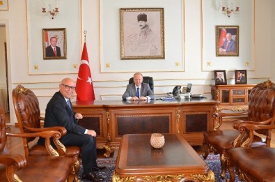Başkan Eşkinat, Vali Ceylan'ı Ziyaret Etti