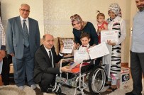 Bedensel Engeli Mirac, Karnesini Evinde Aldı