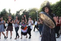 Çilem Doğan'a Halaylı Kutlama