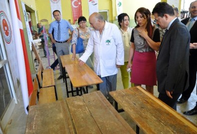 Eskimiş Okul Sıralarını Hükümlüler Yeniledi