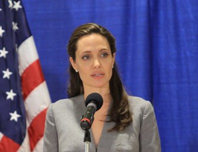 John Kerry ve Angelina Jolie iftar programına katıldı