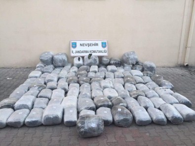 Kaza Yapan Kamyondan 573 Kilo Esrar Ele Geçirildi