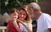 SİNAN BENGİER - Tiyatro Oyuncularından Çat Kapı Ziyaret