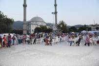 YÜKSEL TOPAL - Yunusemre Sevgi Evi Sakinlerini Ağırladı