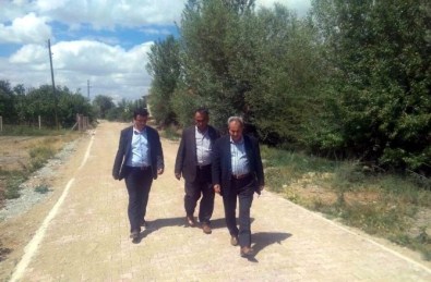 Akşehir'de Kilitli Taş Çalışmaları Sürüyor