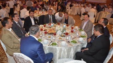 Başkan Çetin Şehit Ve Gazi Ailelerine İftar Verdi