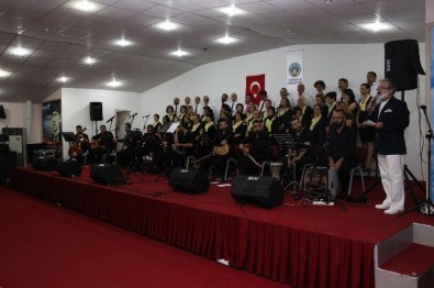 Belediye Korosu'ndan Türk Halk Müziği Konseri