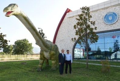 Bursa'yı Dinozorlar Bastı