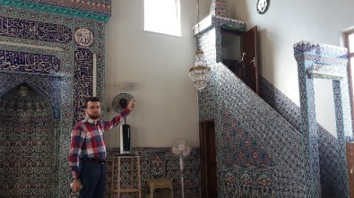 Kocaeli'de 30 Yıldır Camide Muhafaza Edilen Sakal-I Şerif Çalındı