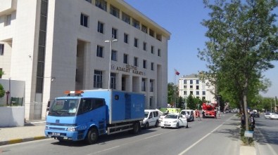 Adliye Çatısında İntihar Girişimi