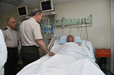 Bakan Işık Ve Genelkurmay Başkanı Akar İftarlarını GATA'da Yaptı