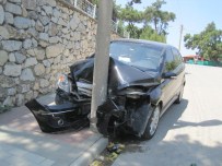 AFRODIT - Bayramiç'te Trafik Kazası; 3 Yaralı