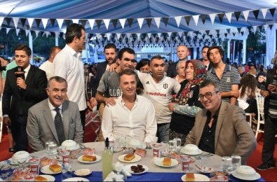 Beşiktaş, Semtte İftar Yemeği Düzenledi