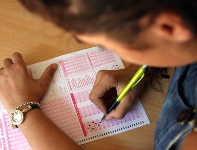 TEOG sınavında 2 soru iptal edildi