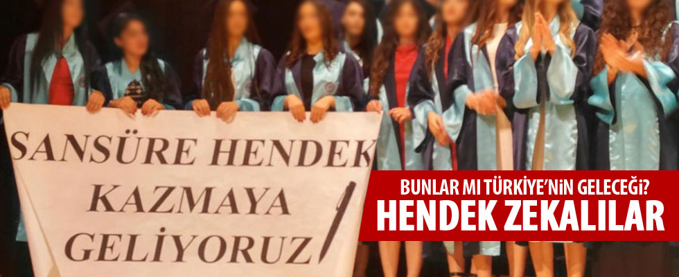 Ege Üniversitesi mezuniyetinde 'hendek' pankartı