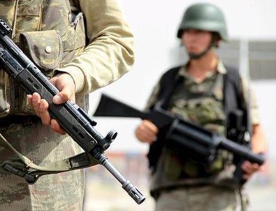 Hakkari'de sınır bölüğüne havanlı saldırı