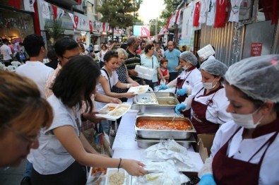 Karşıyaka Çarşı'da 'Yeryüzü Sofrası'