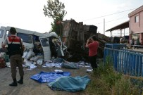 MURAT İKIZ - Minibüs Kamyona Çarptı Açıklaması 1 Ölü, 5 Yaralı