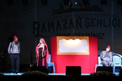 Yazar Ceceli Anneliği Anlattı