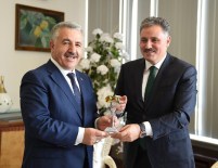 İSMET YıLMAZ - Bakanlardan Malatya Büyükşehir Belediyesine Ziyaret