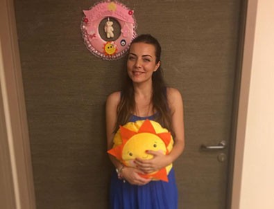 Burcu Kara teyze oldu