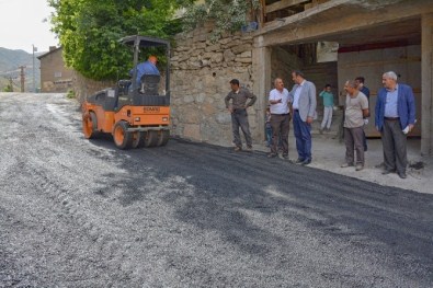 Hakkari Belediyesinin Yol Onarım Çalışmaları Sürüyor