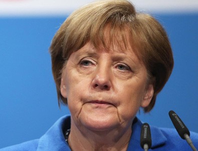 Merkel'den İngilizlerin kararına ilk tepki