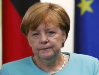 DAVID CAMERON - Merkel'den İngiltere açıklaması