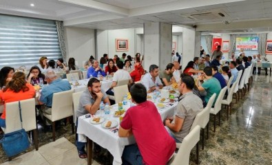 Tunceli'de Şehit Aileleri Ve Gazilere İftar