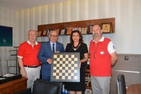 SATRANÇ TURNUVASI - Türkiye Satranç Federasyonundan Başkan Eşkinat'a Ziyaret