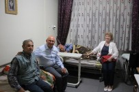 SÜLEYMAN ÇAKıR - Utku Çakırözer Huzurevinde Verilen İftara Katıldı