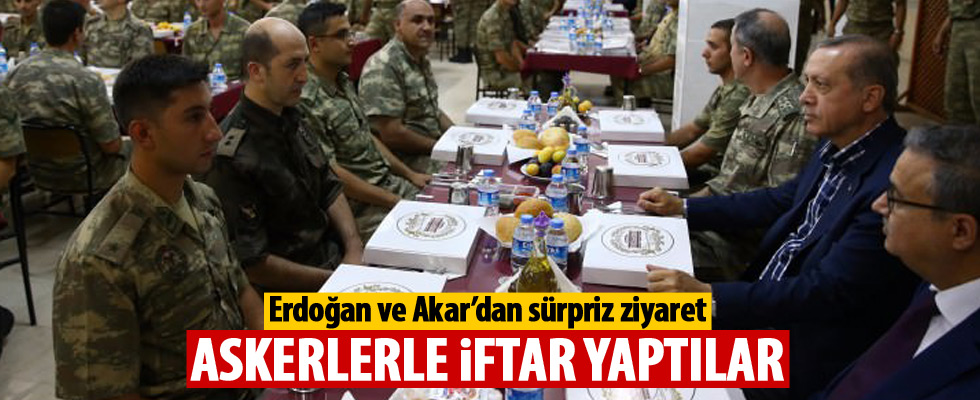 Cumhurbaşkanı Erdoğan askerlerle iftar yaptı