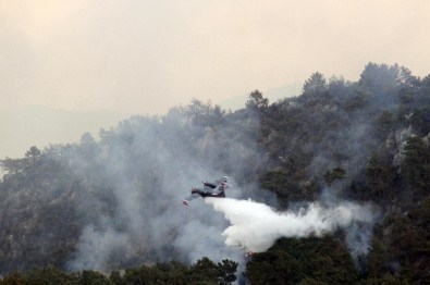 Antalya Kumluca'daki Yangın Durdurulamıyor