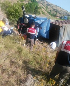 Kızılcahamam'da Tır Şarampole Yuvarlandı Açıklaması 1 Ölü