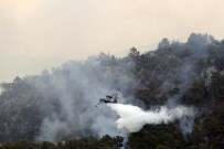 ORMAN İŞÇİSİ - Kumluca'da Yangın Durdurulamıyor Açıklaması 11 Ev Kül Oldu