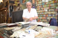 Tüm Sermayesini 50 Yıllık Koleksiyonuna Verdi