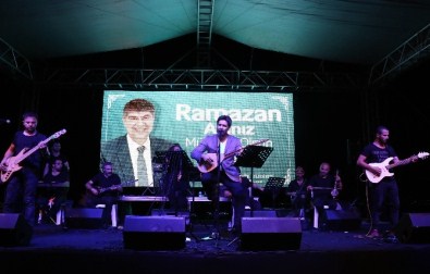 Uğur Işılak'tan Anadolu, Vatan Ve Memleket Türküleri